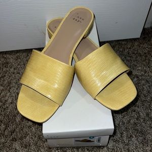 Perfect summer/ fall sandals